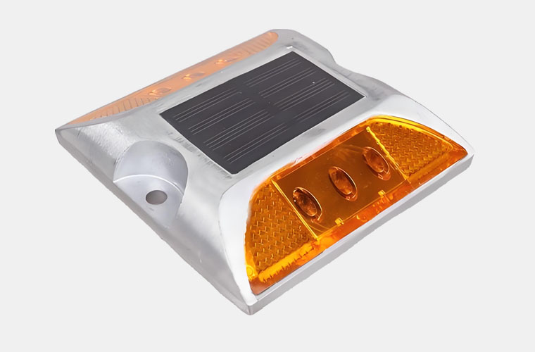 Solar road stud